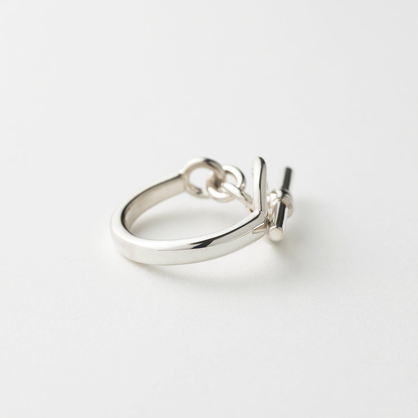 CIRCLE T RING(S)