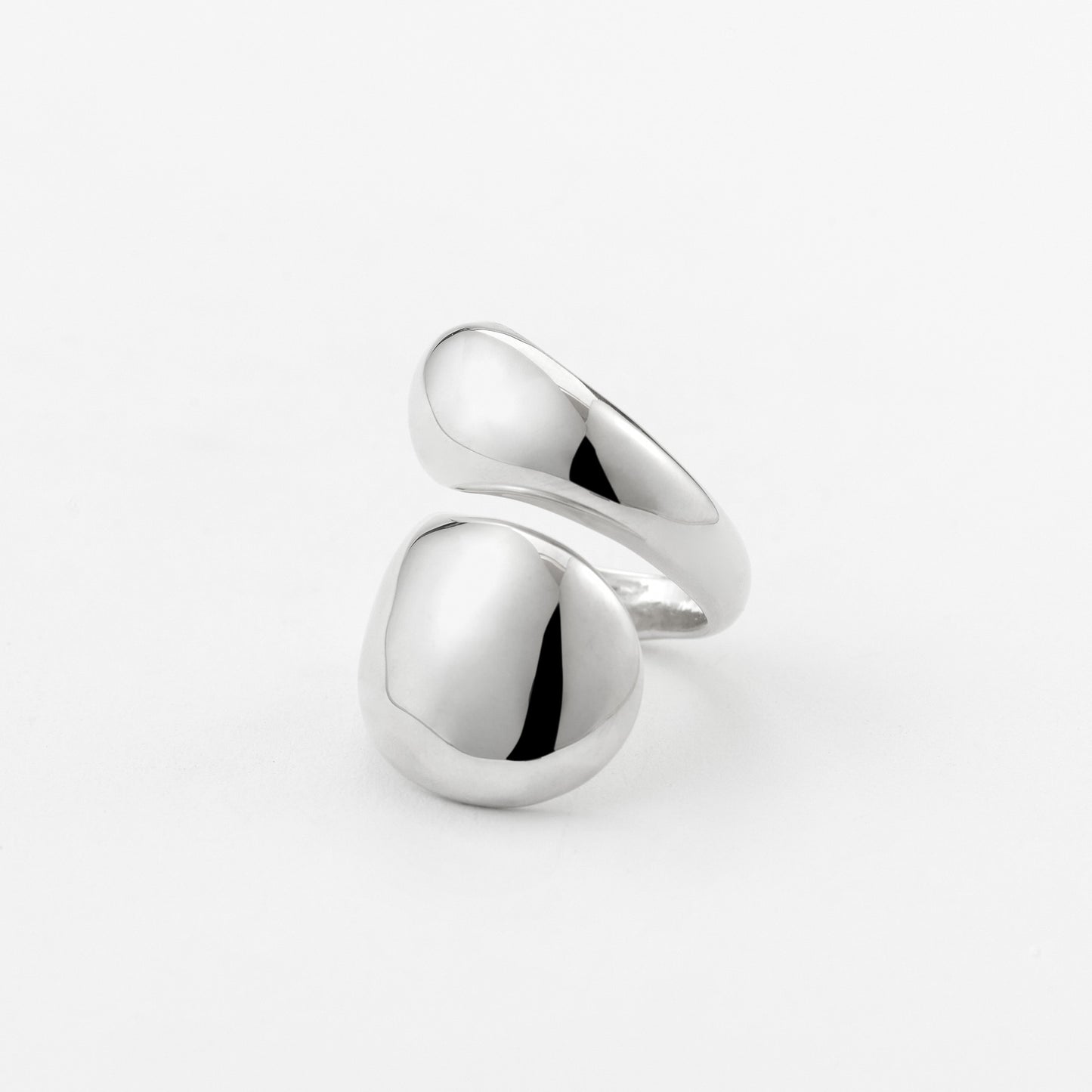 ETERNAL FLOW RING