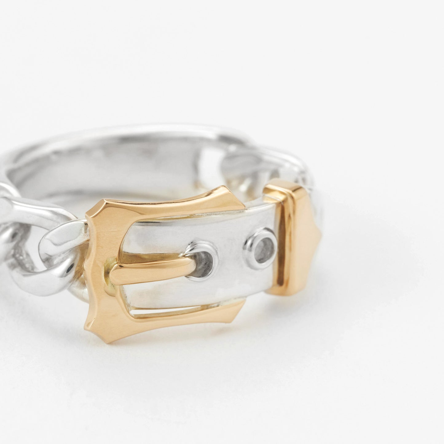 18K GOLD VICTORIAN BACKLE RING