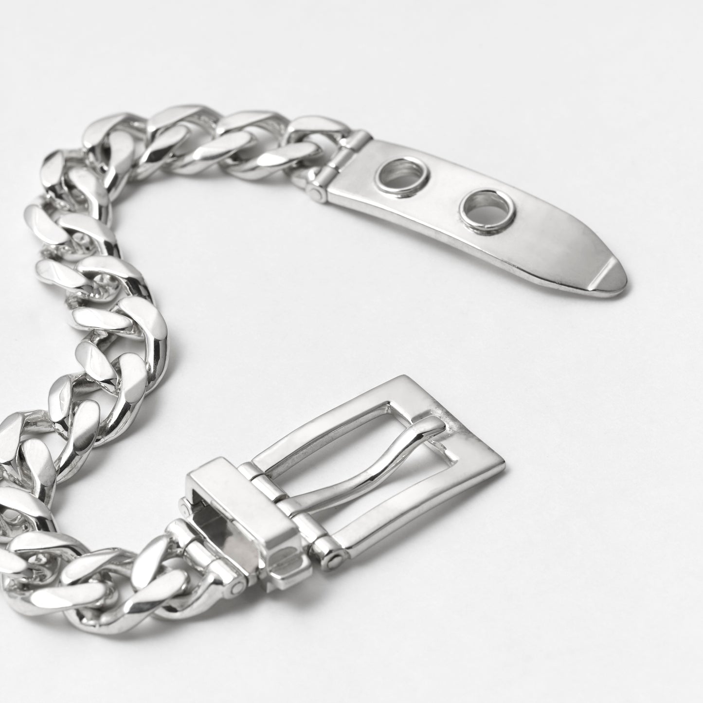CURB CHAIN BUCKLE BRACELET (L)