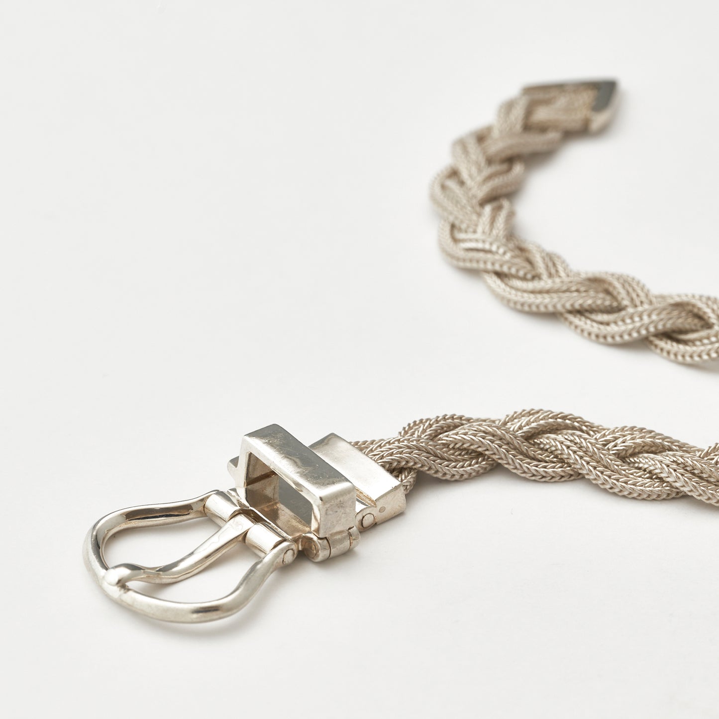 BUCKLE BRACE(HORSE SHOE BUCKLE)/SMALL