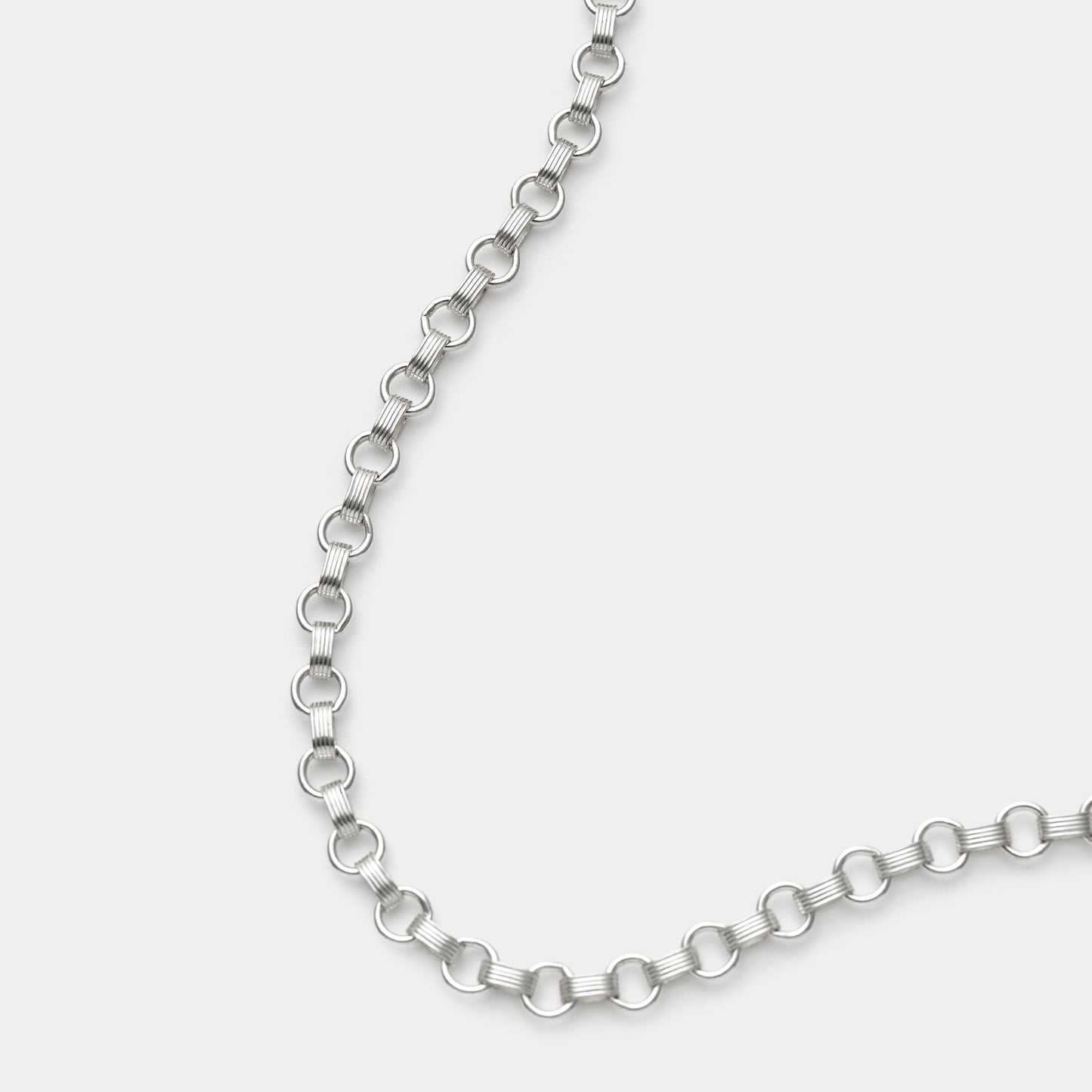 FANCY CHAIN NECKLACE/ANCHOR SEAMLESS CRASP