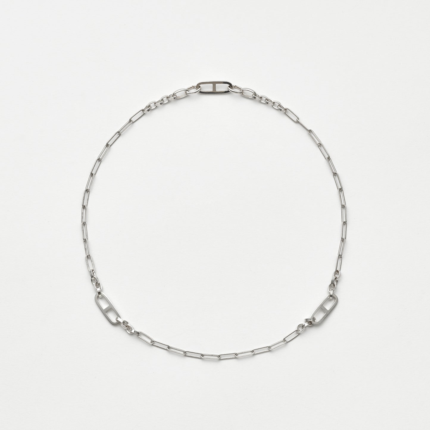 ANCHOR ENGRAVED CHAIN NECKLACE