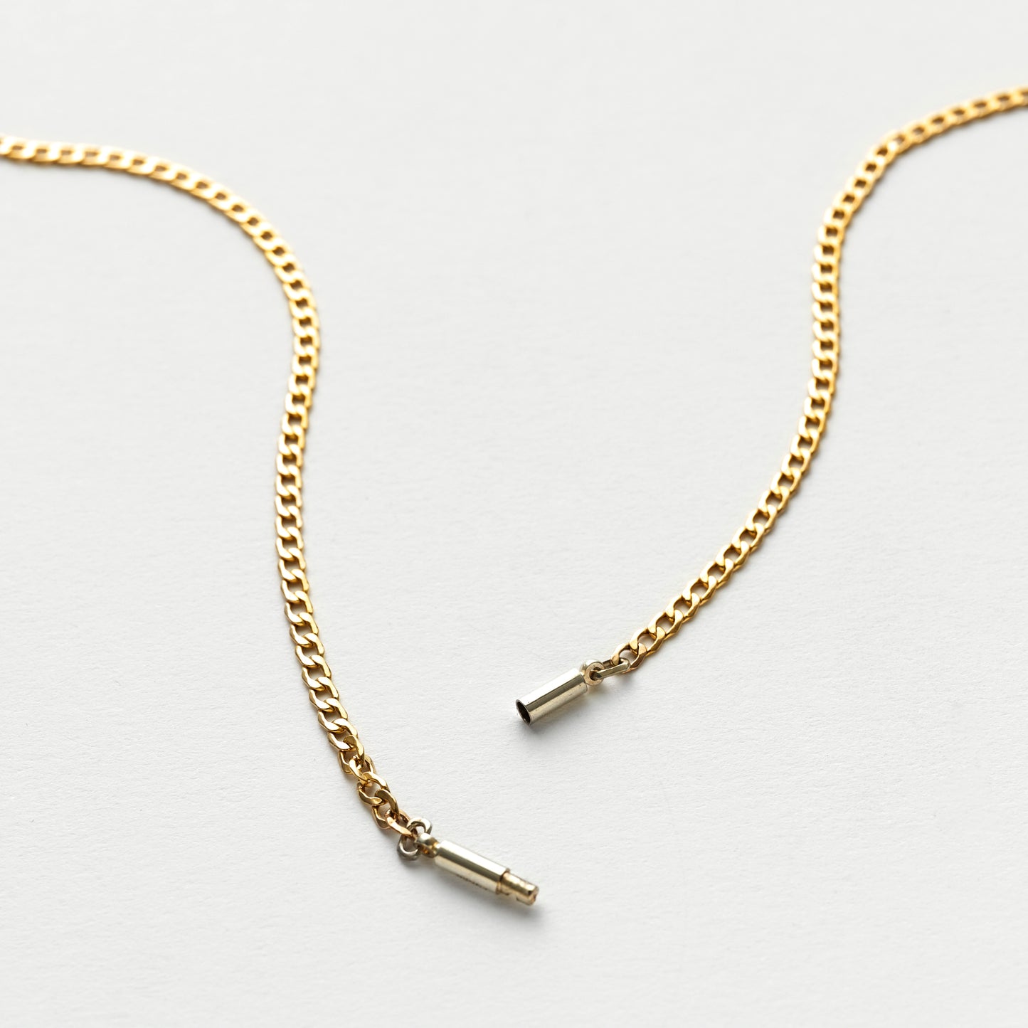 9K FLAT CURB CHAIN NECKLACE(S)