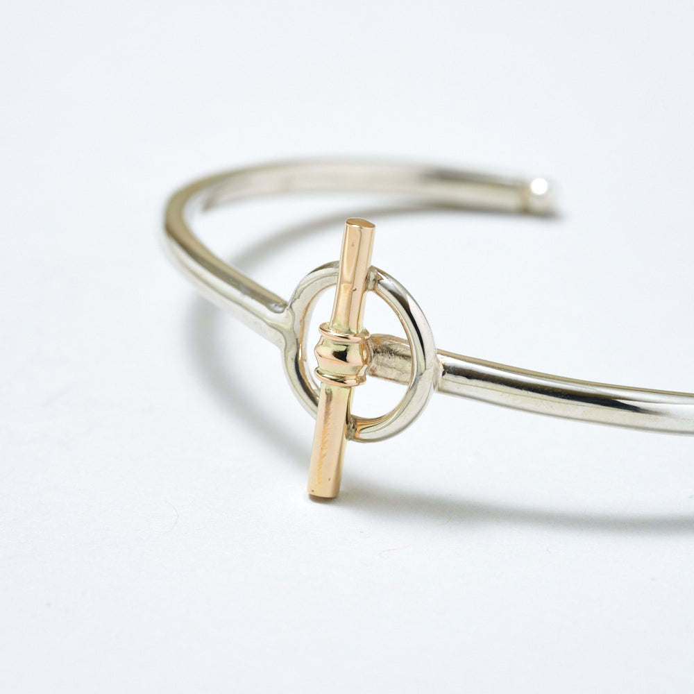 CIRCLE T BANGLE