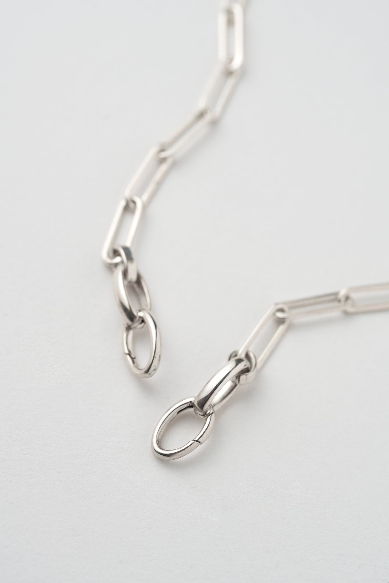 PC CHAIN NECKLACE