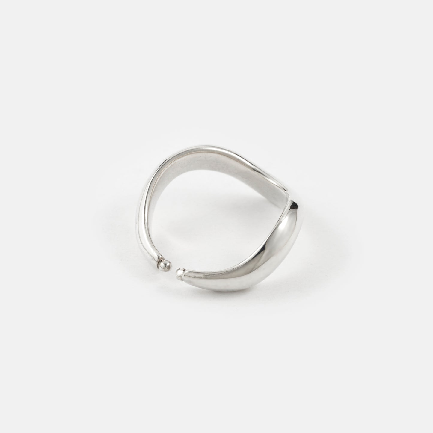 ETERNAL V RING