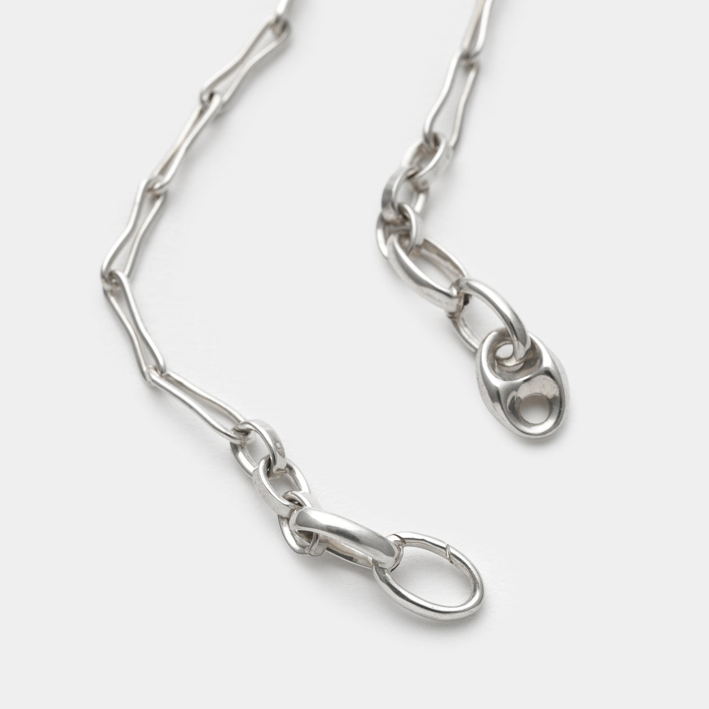 PRESSED LINK CHAIN NECKLACE(S)/ANCHOR SEAMLESS CRASP