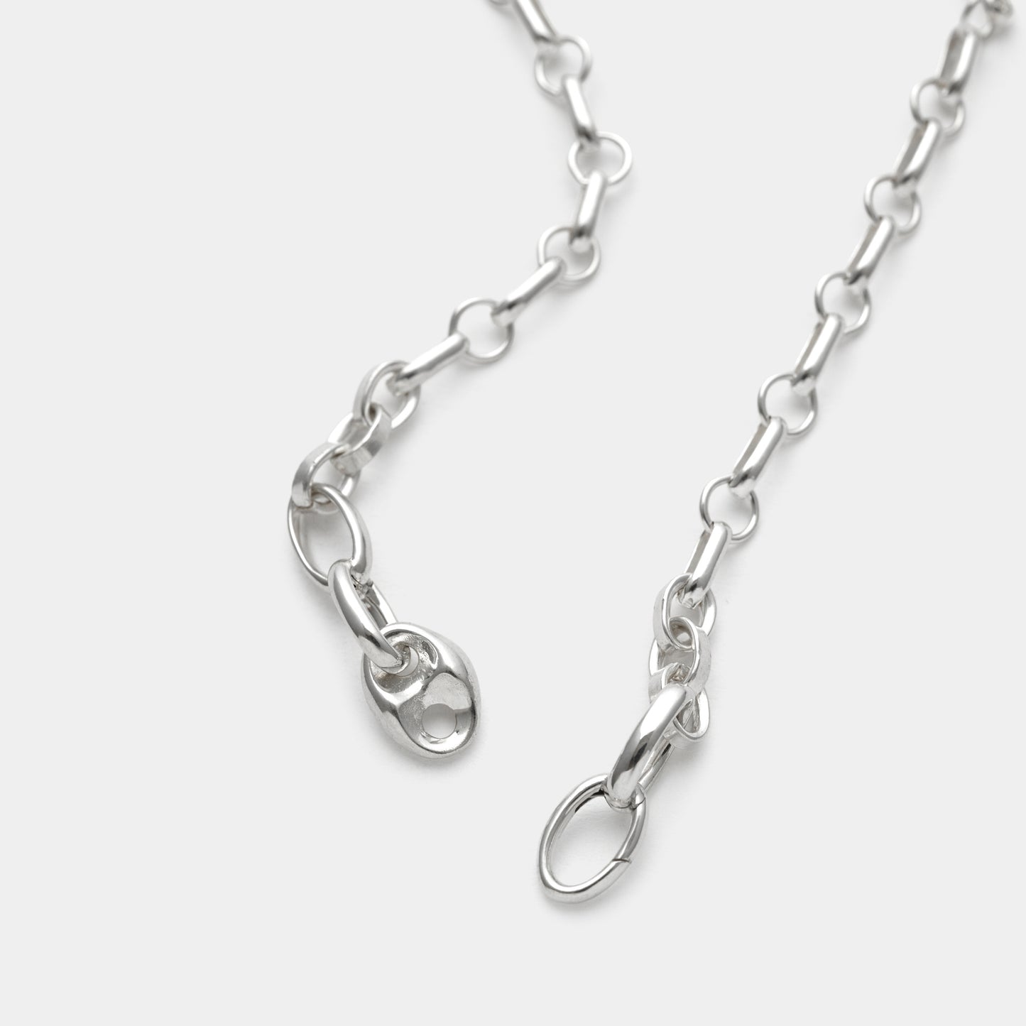 LONG & SHORT CHAIN NECKLACE/ANCHOR SEAMLESS CRASP