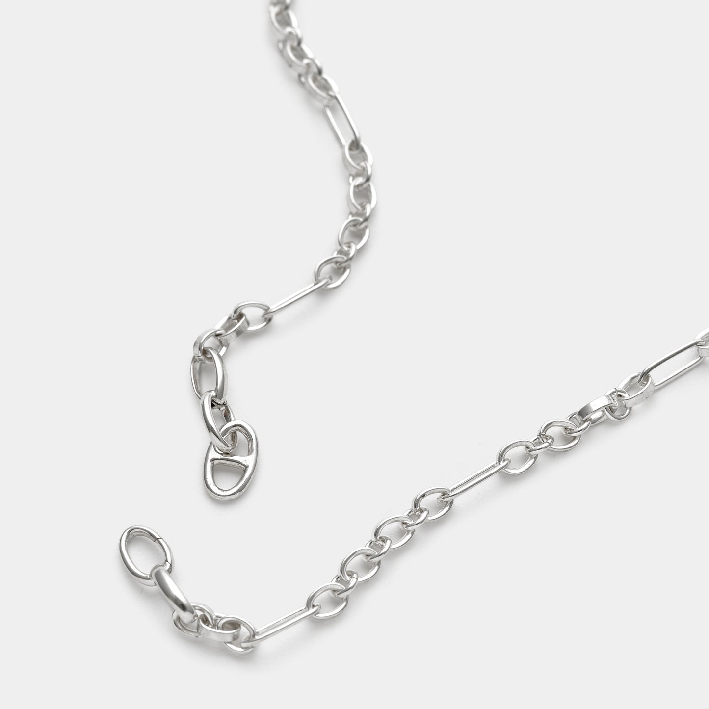 ROLO MIX CHAIN NECKLACE/ANCHOR SEAMLESS CRASP